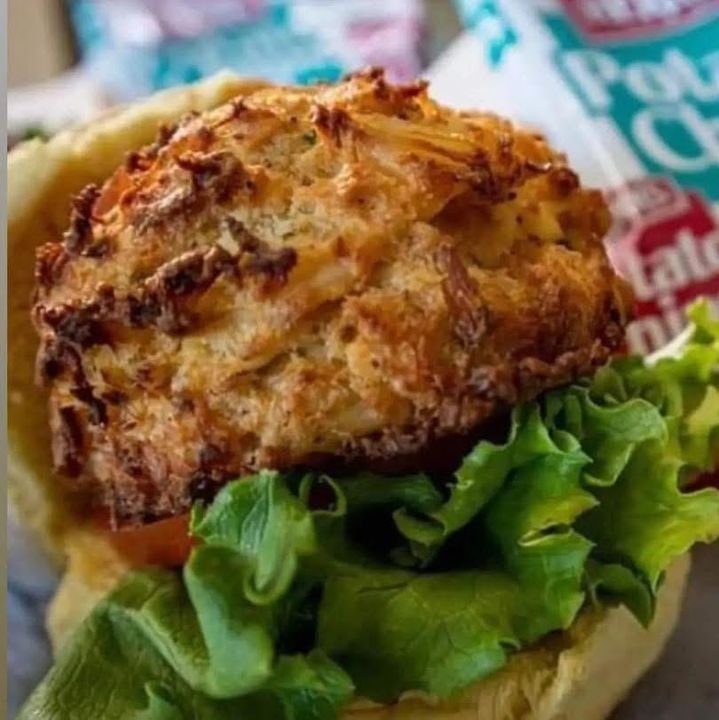6 oz. Crabcake Sandwich (Jumbo Lump)