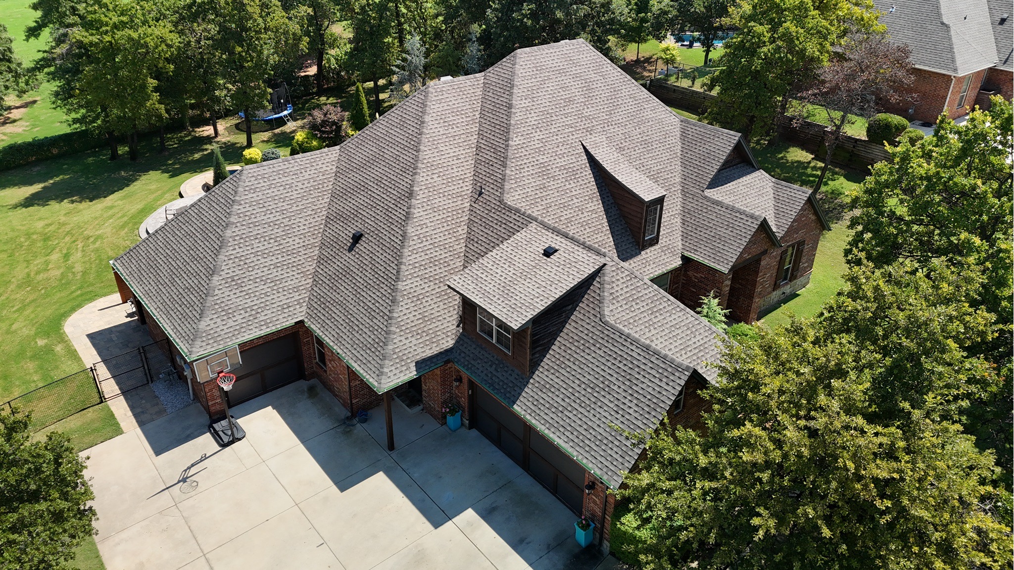 Rose Rock Roofing Image