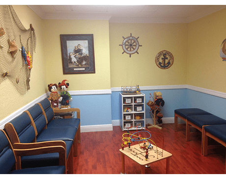 Jose Azaret, MD PA Logo