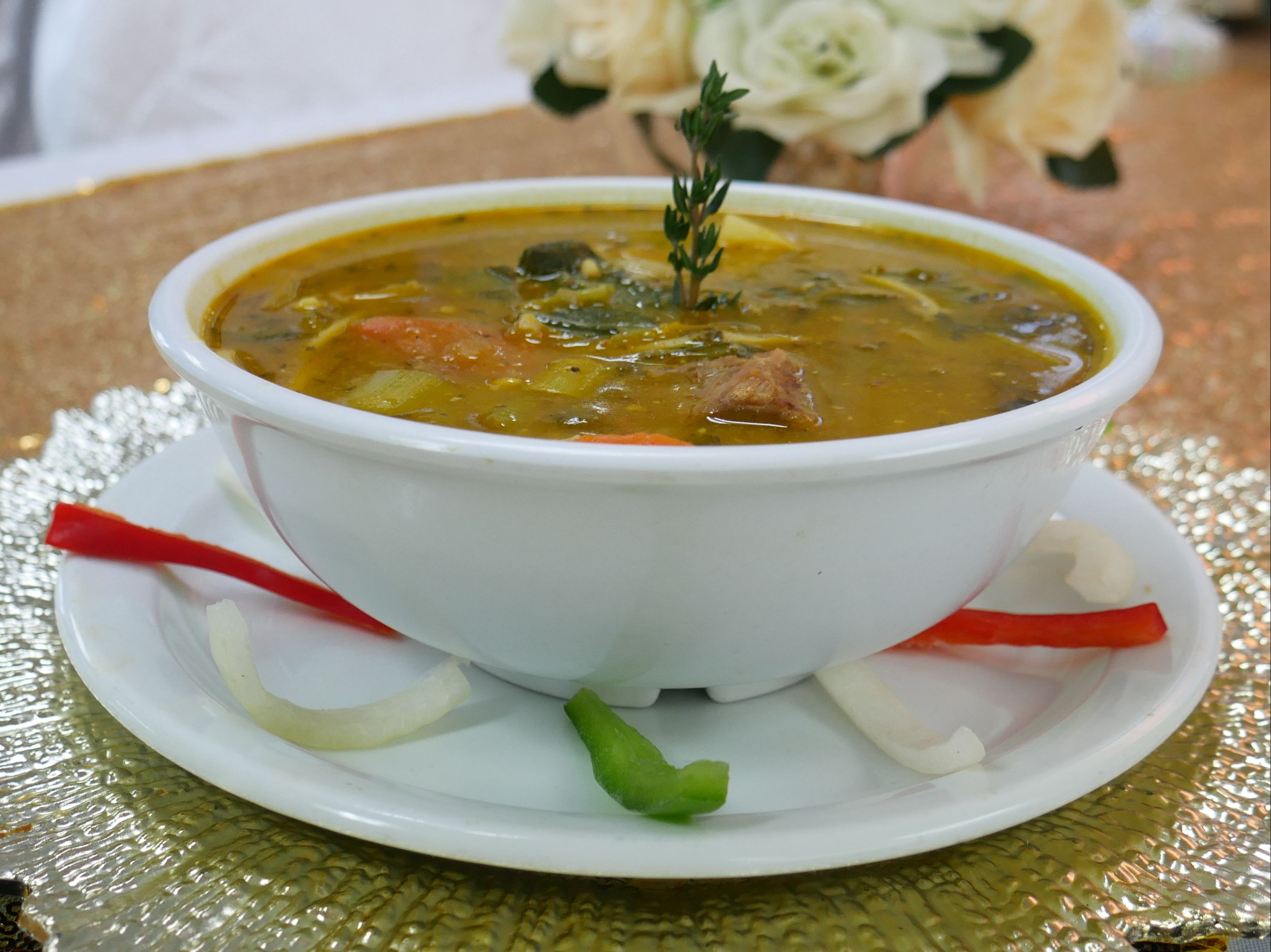 Large Bouillon