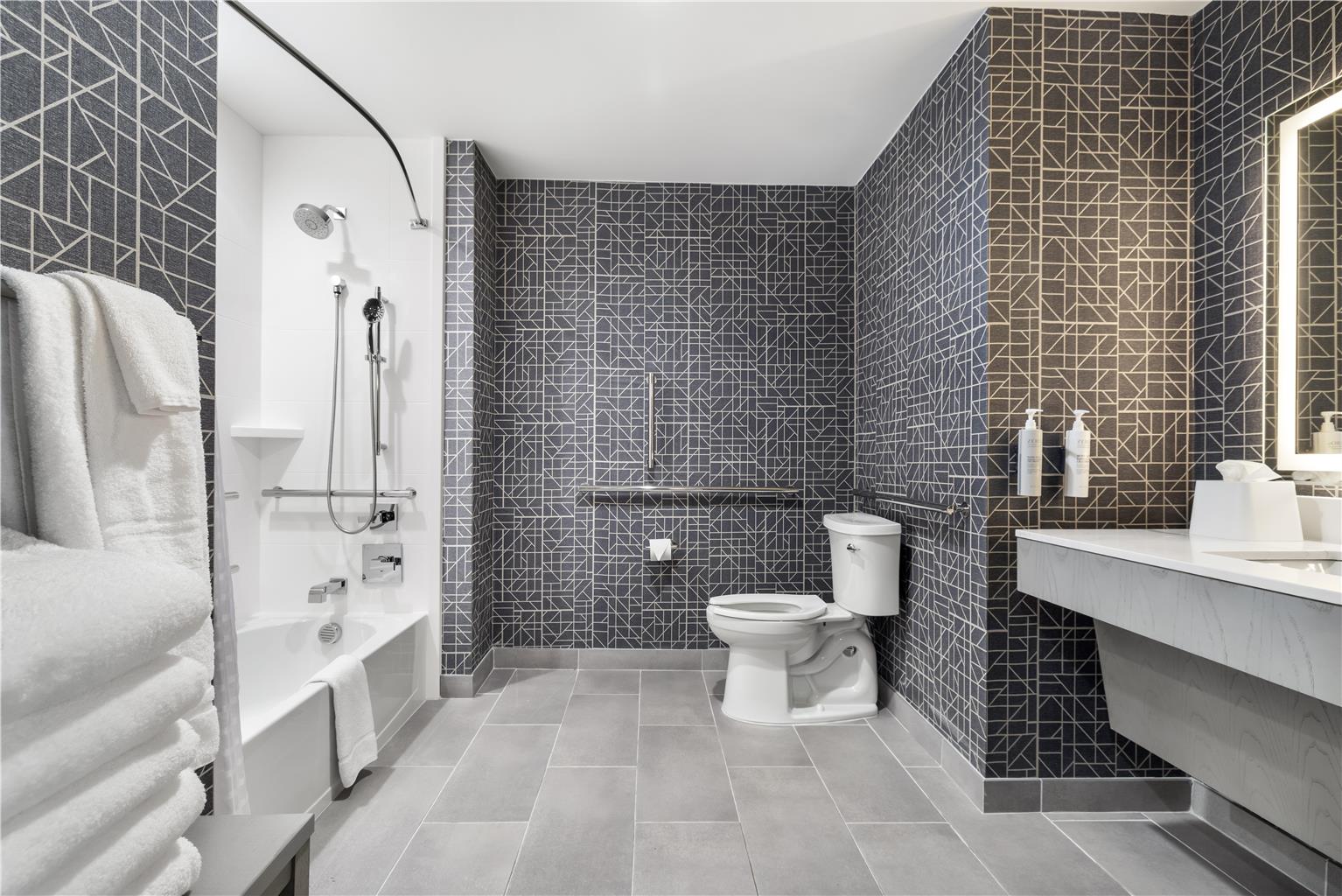 Homewood Suites by Hilton Austin Airport Image