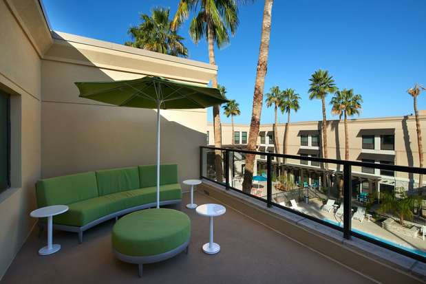 Images Hampton Inn & Suites Phoenix/Scottsdale on Shea Boulevard