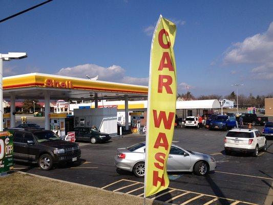 hundreds line up for car washes as temperatures rise wtop news on shell car wash frederick md