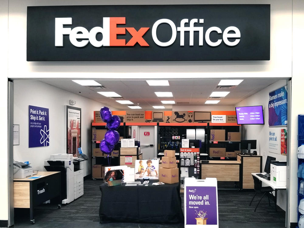 FedEx Office Print & Ship Center Photo