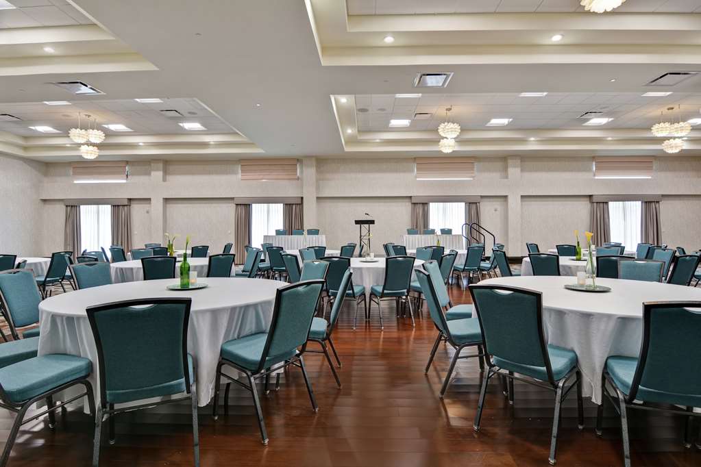 Hilton Garden Inn Fayetteville Image