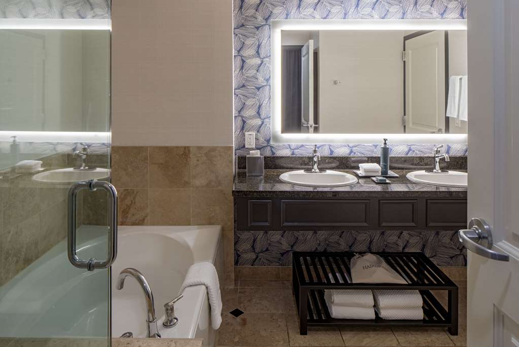 Hilton San Antonio Hill Country Image
