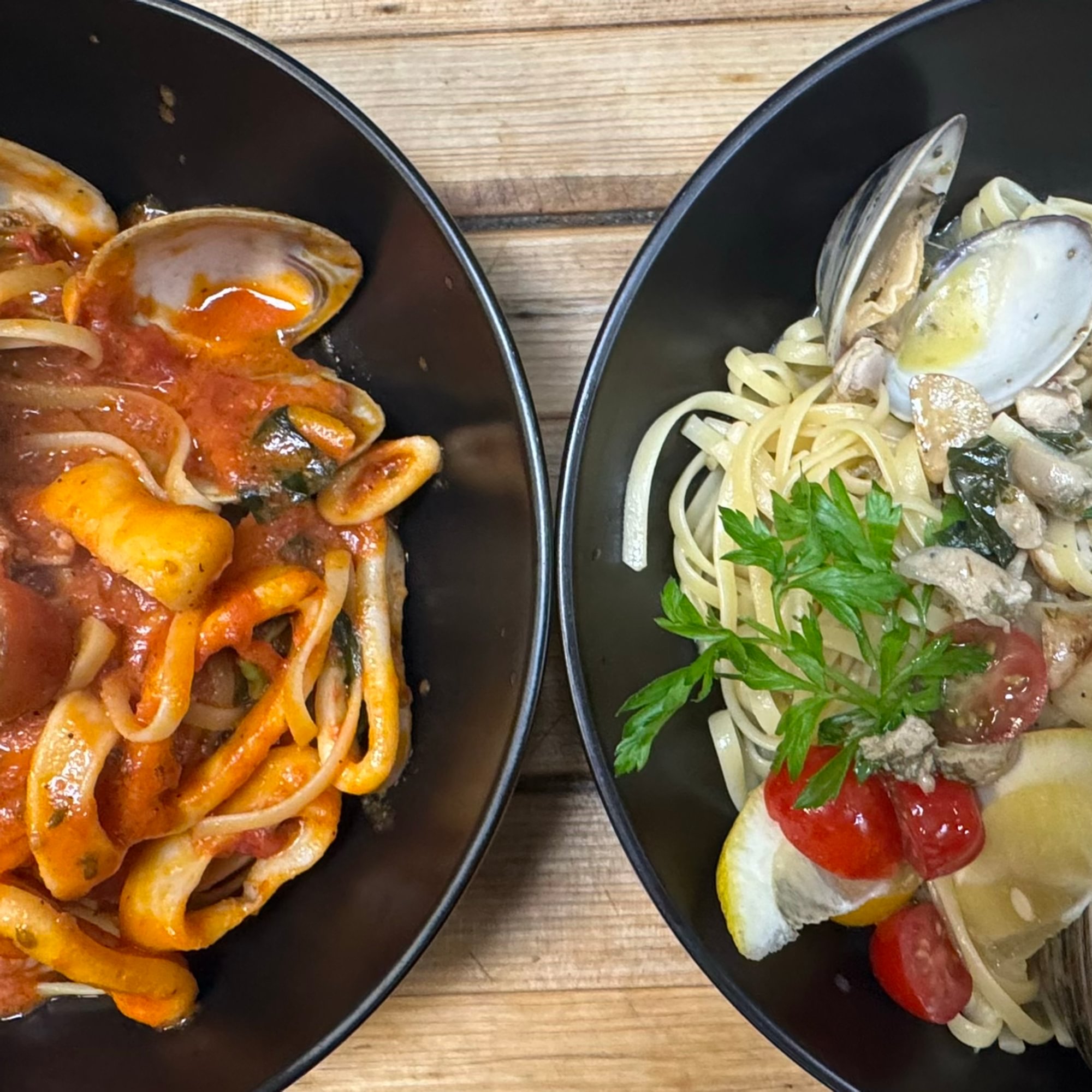 Red or White Clam Sauce Pasta
