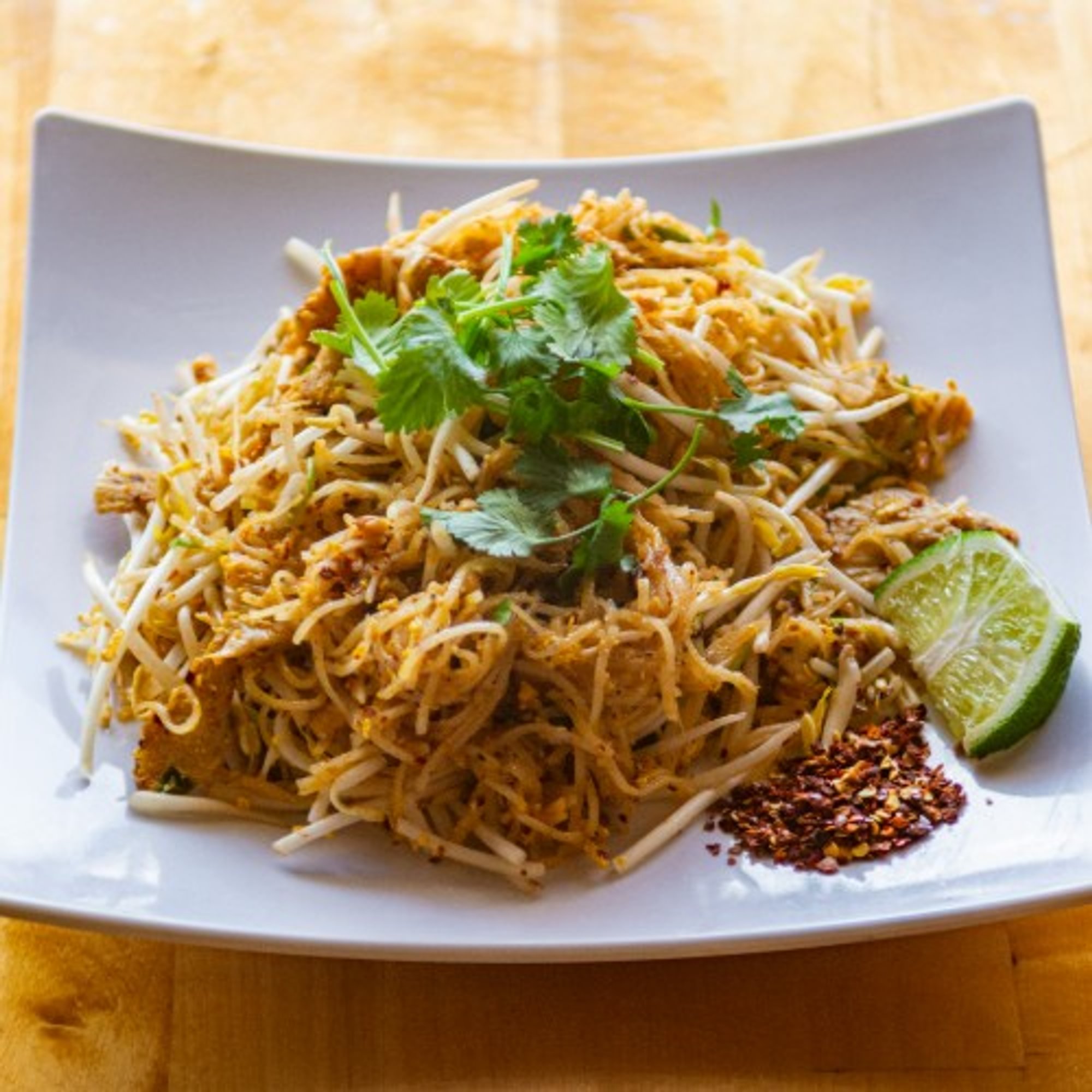 Pad Thai Chicken Noodle | Hủ Tiếu Xào Gà Thái