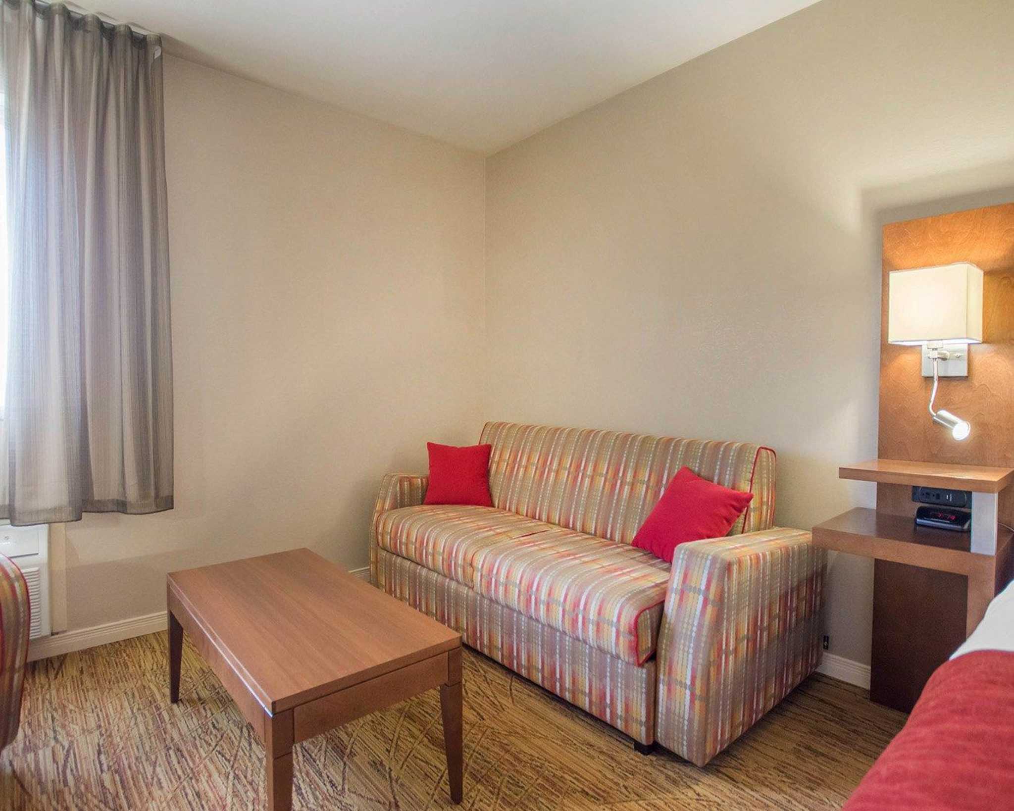 Images Comfort Inn