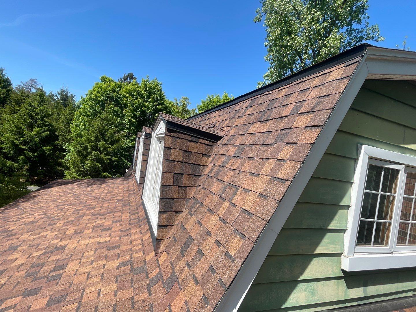 180 Contractors Roofing & Siding Image