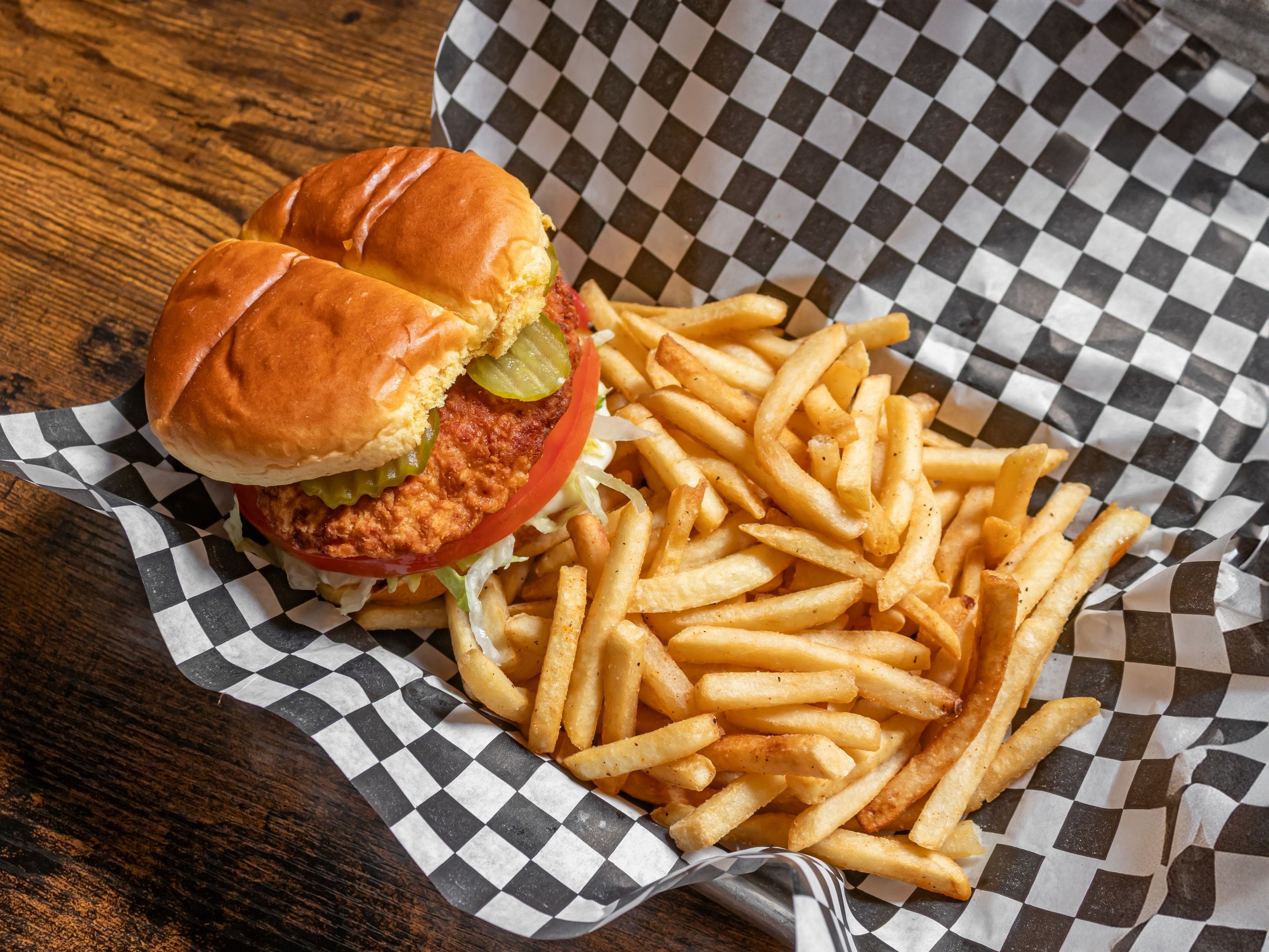 CHICKEN BURGER
