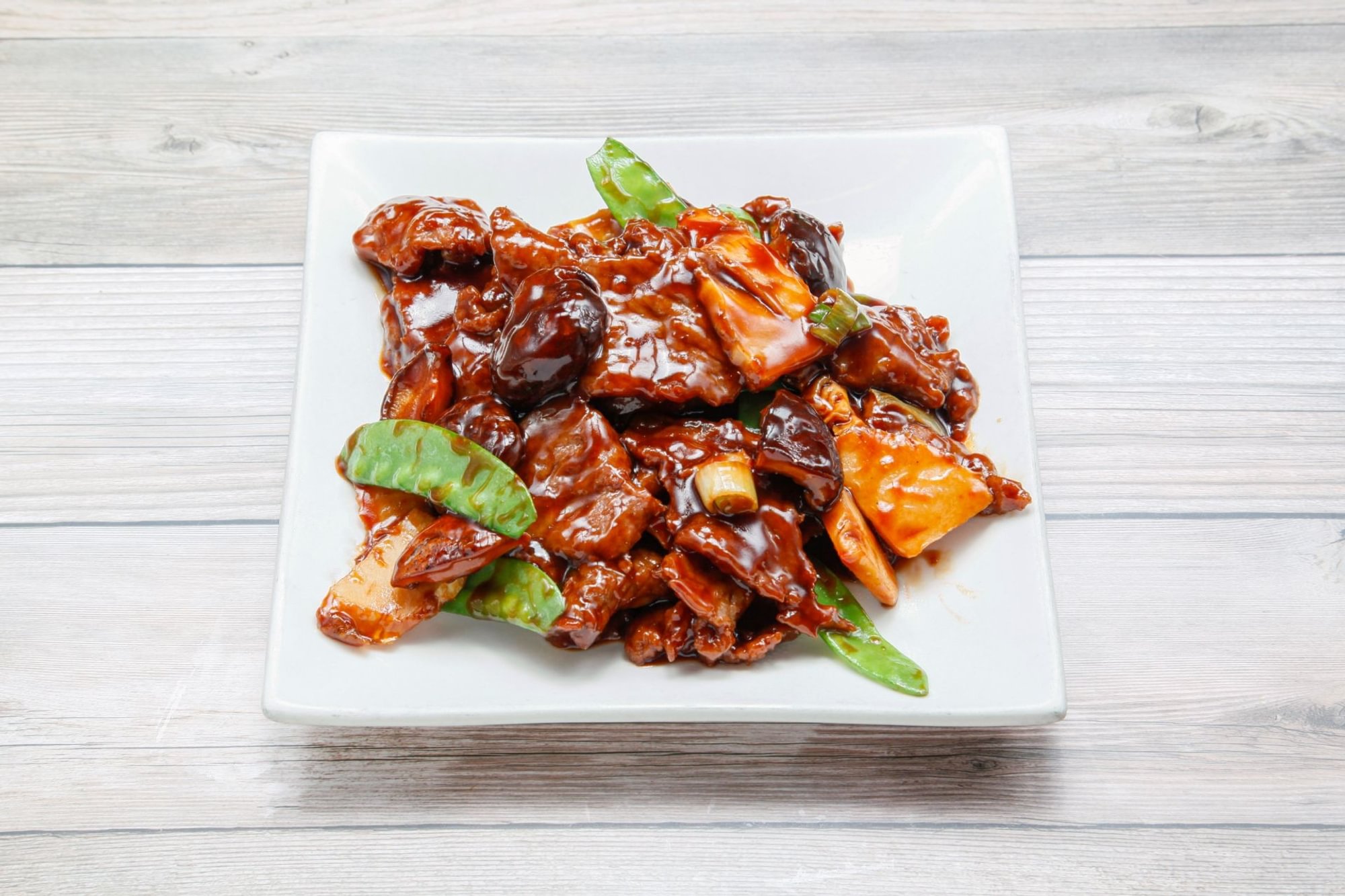 Beef with black mushrooms & bamboo shoots / 双冬牛肉