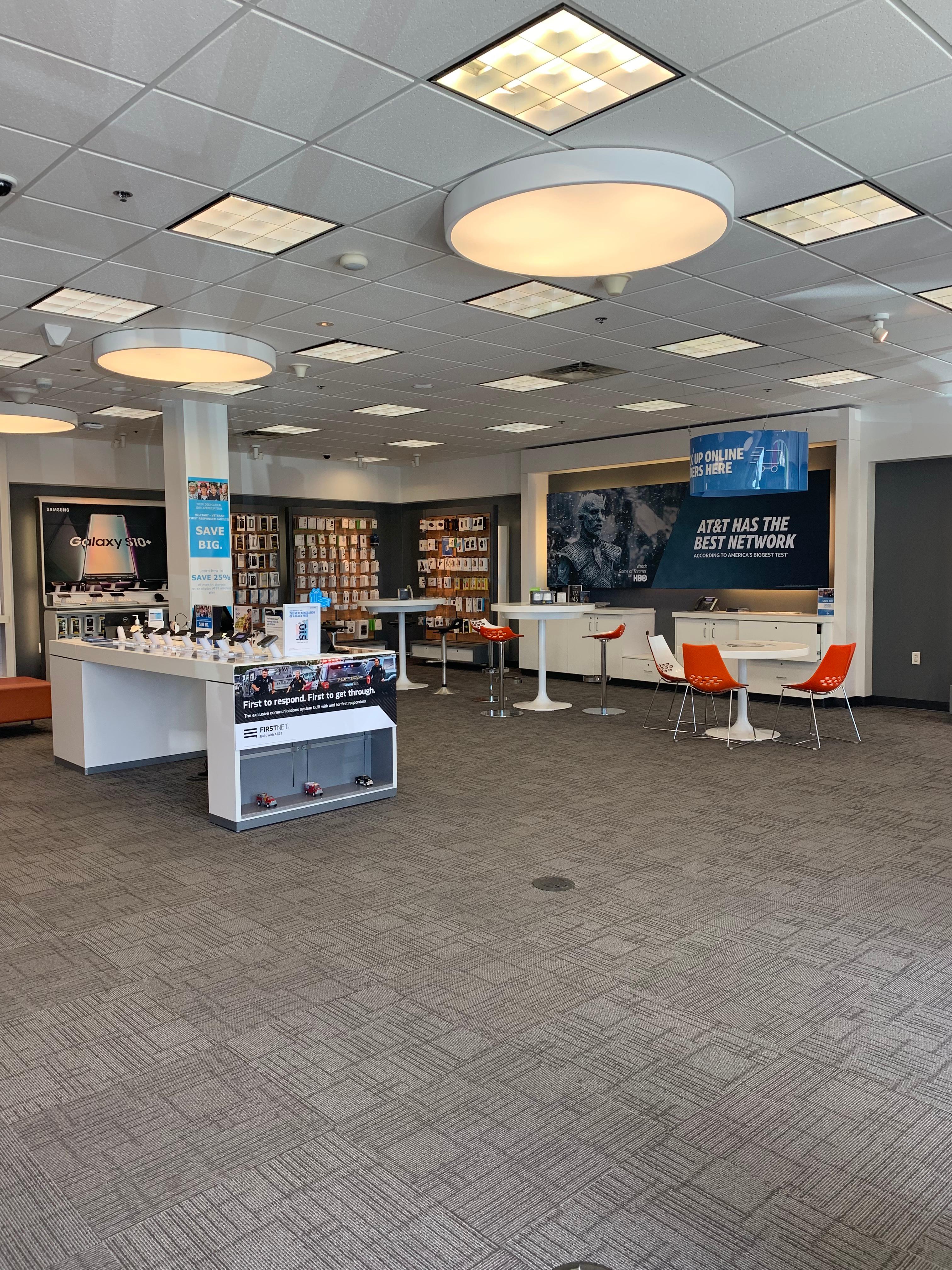 AT&T Store Photo