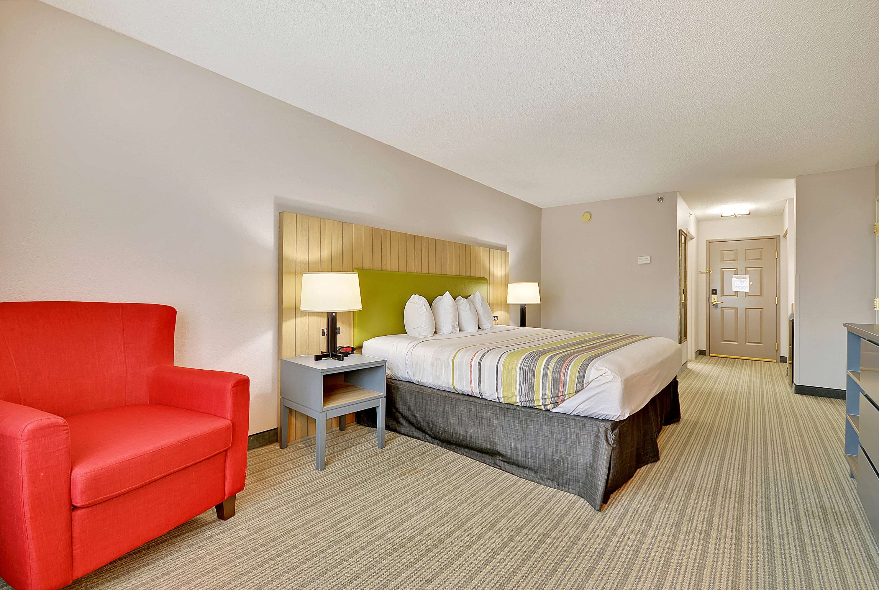 Country Inn & Suites by Radisson, Charleston North, SC Photo