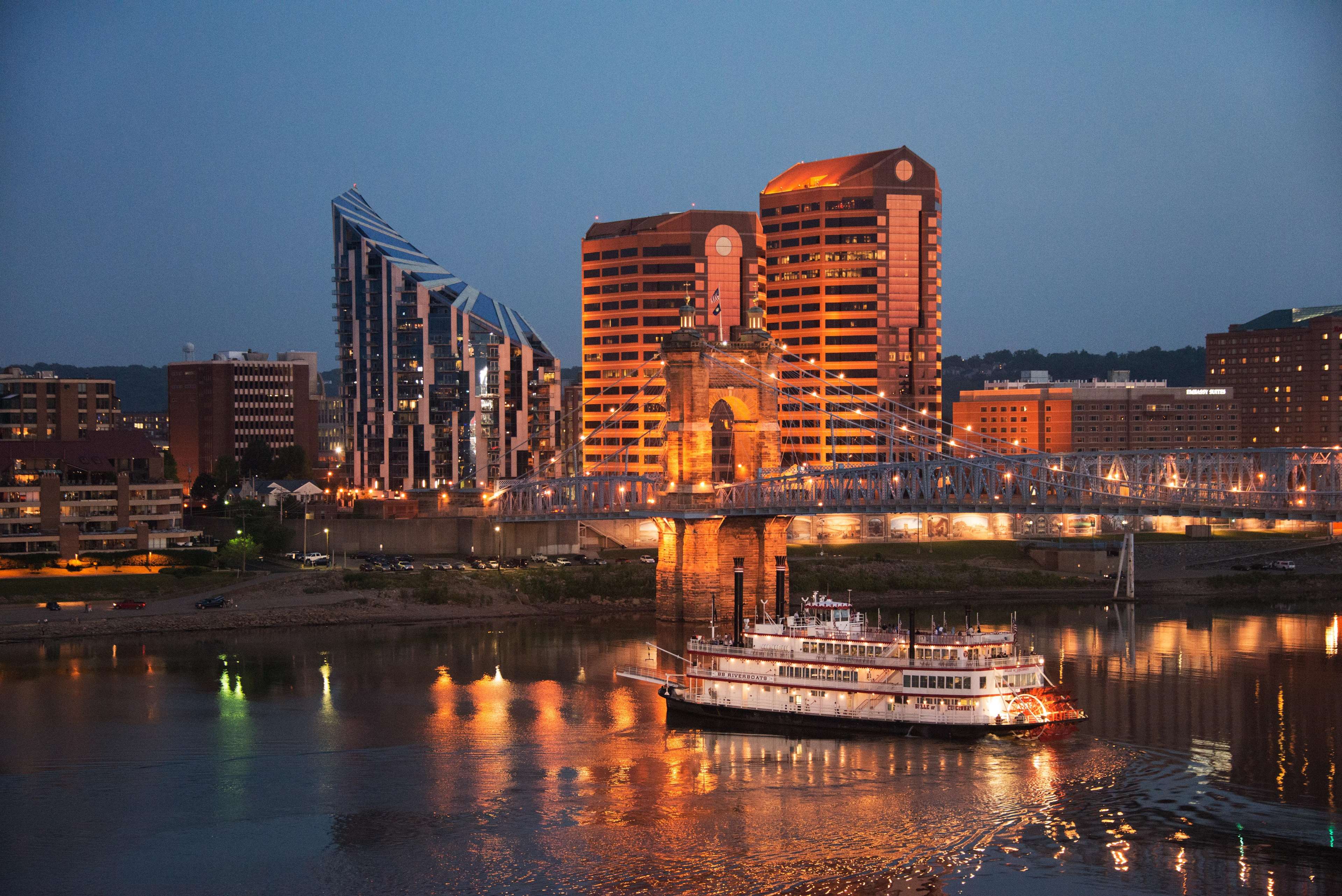 Embassy Suites by Hilton Cincinnati RiverCenter Photo