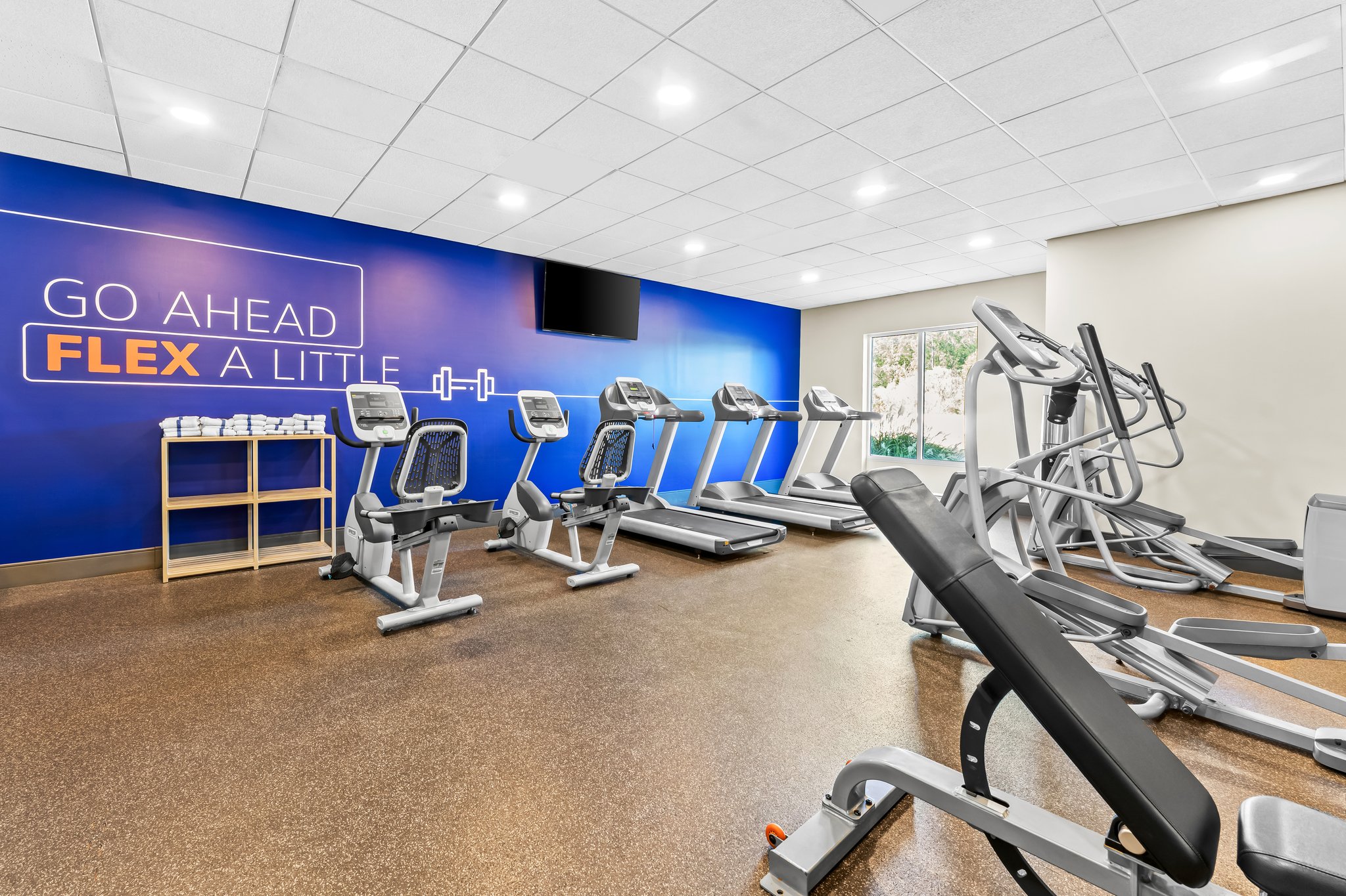 Holiday Inn Express & Suites Albany by IHG Image