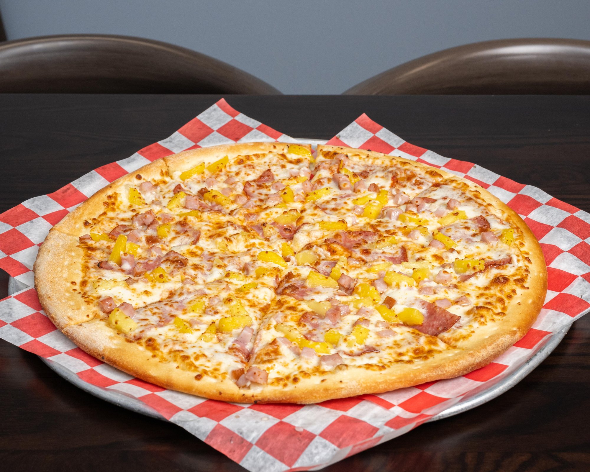 X-Large 18" Hawaiian Delight Pizza