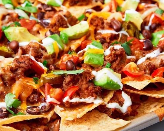 Loaded Supreme Nachos (Chicken)