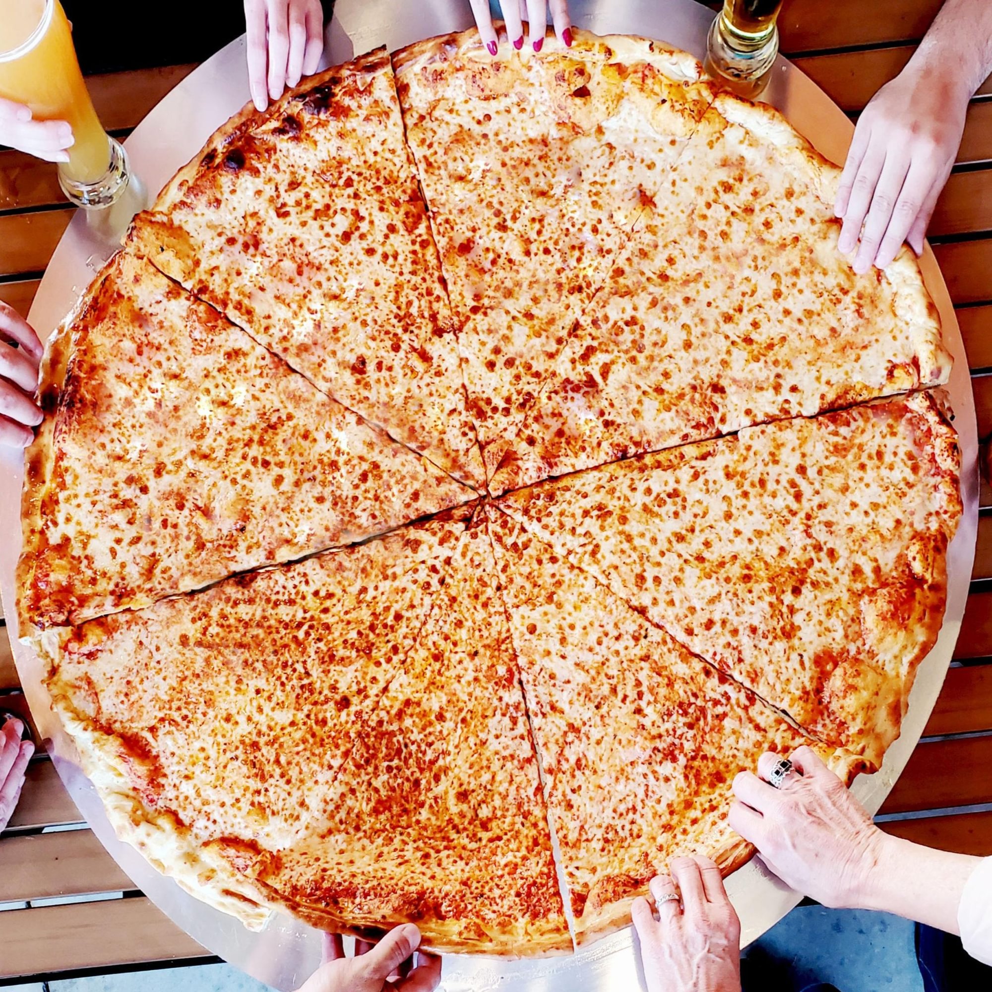 Gigantic 20'' 16 Slices (Build your own)