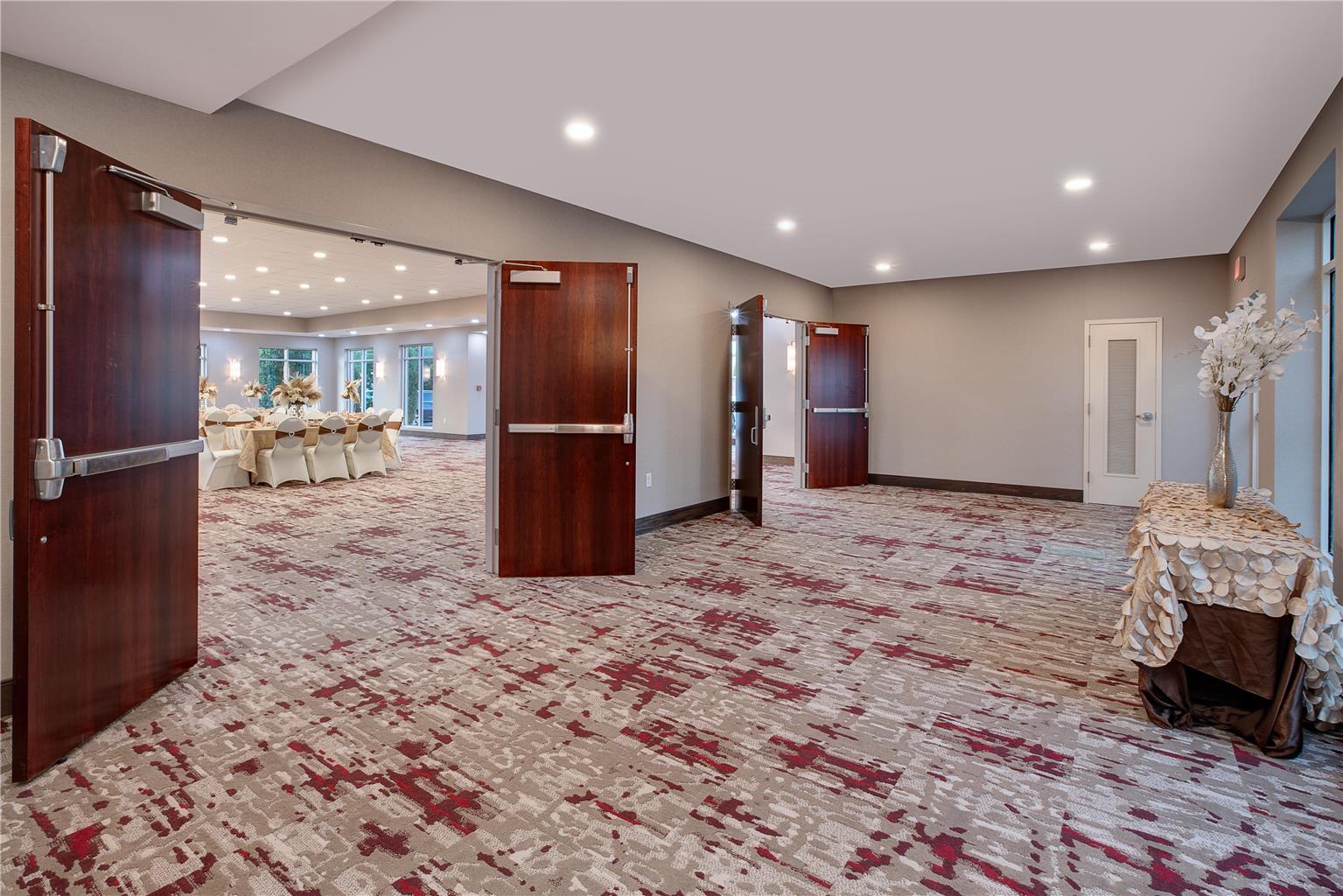 Hilton Garden Inn Chesapeake/Greenbrier Image