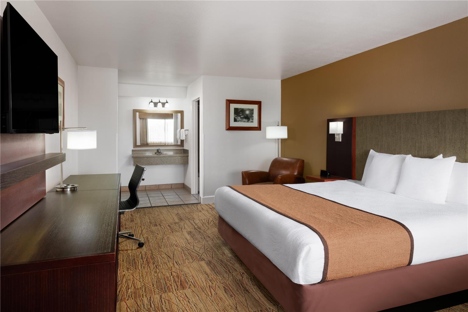 Best Western Discovery Inn Image