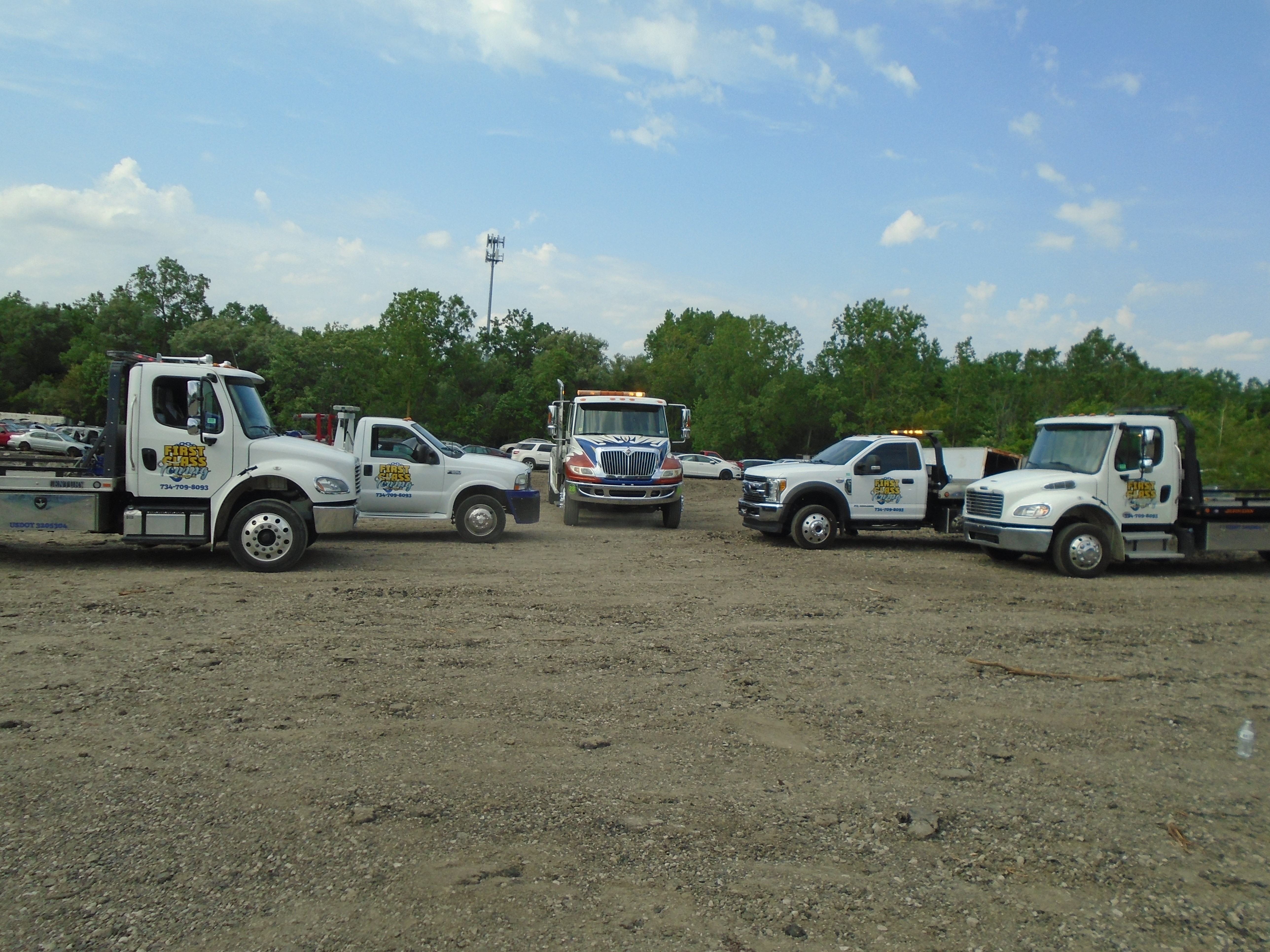 First Class Towing & Recovery Photo