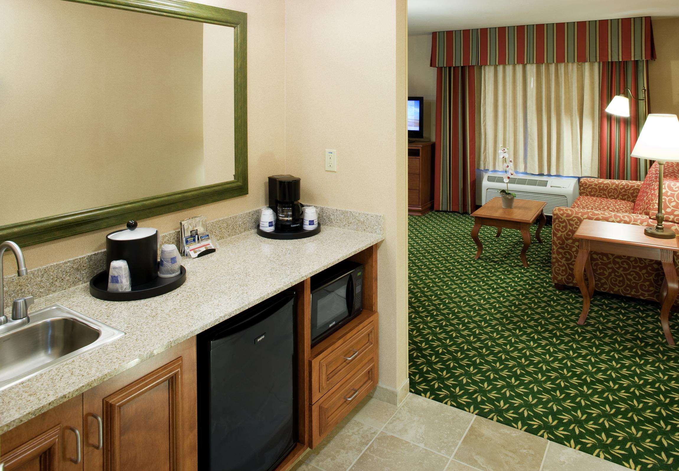 Hampton Inn & Suites Clovis-Airport North Photo