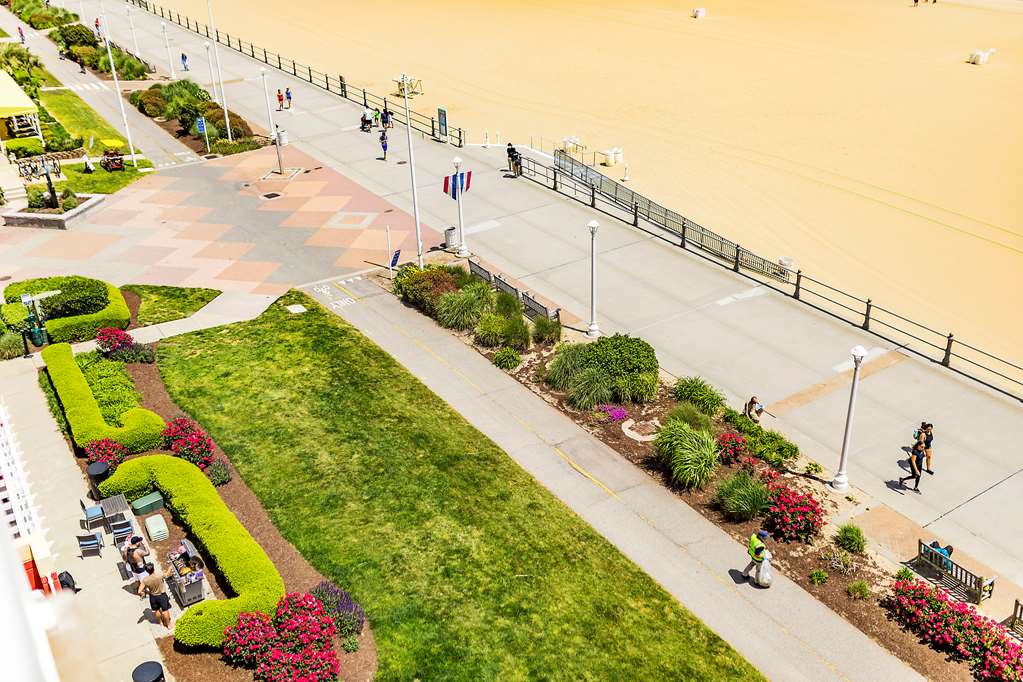 Hampton Inn Virginia Beach-Oceanfront North Image