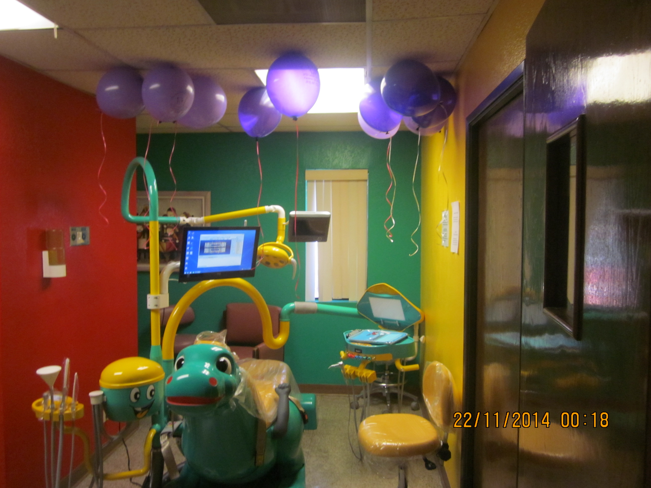 Pacoima Dental Center Image