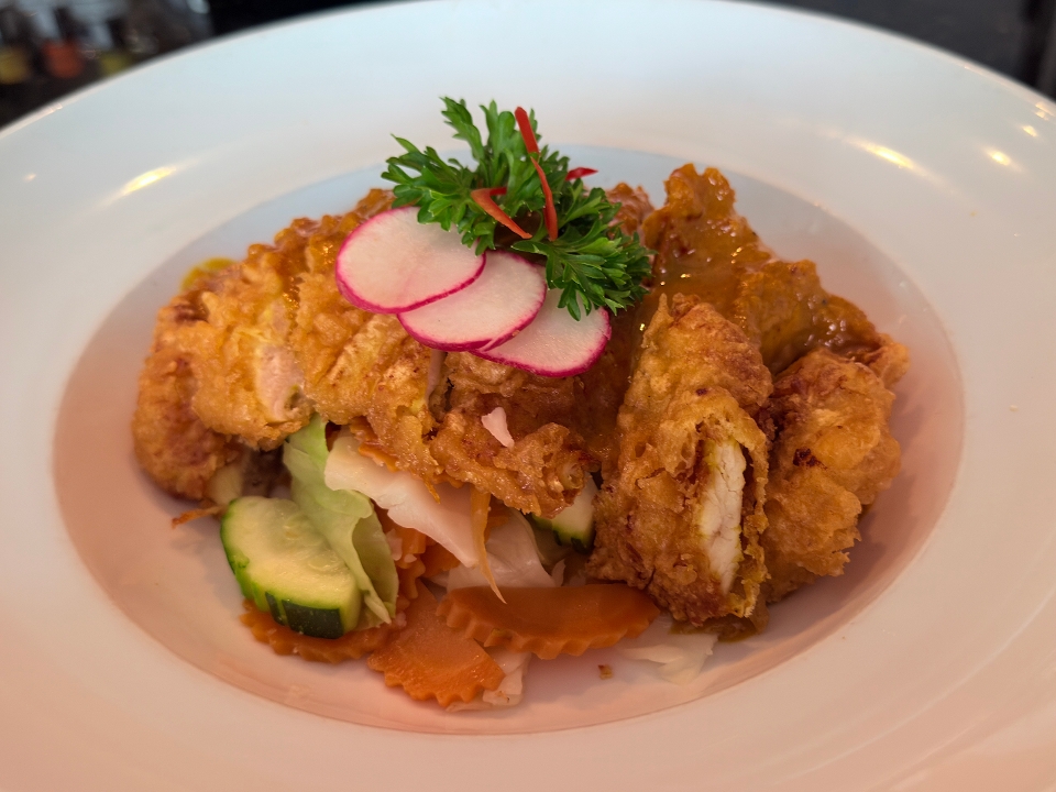 Crispy Chicken W/Three Flavor Sauce