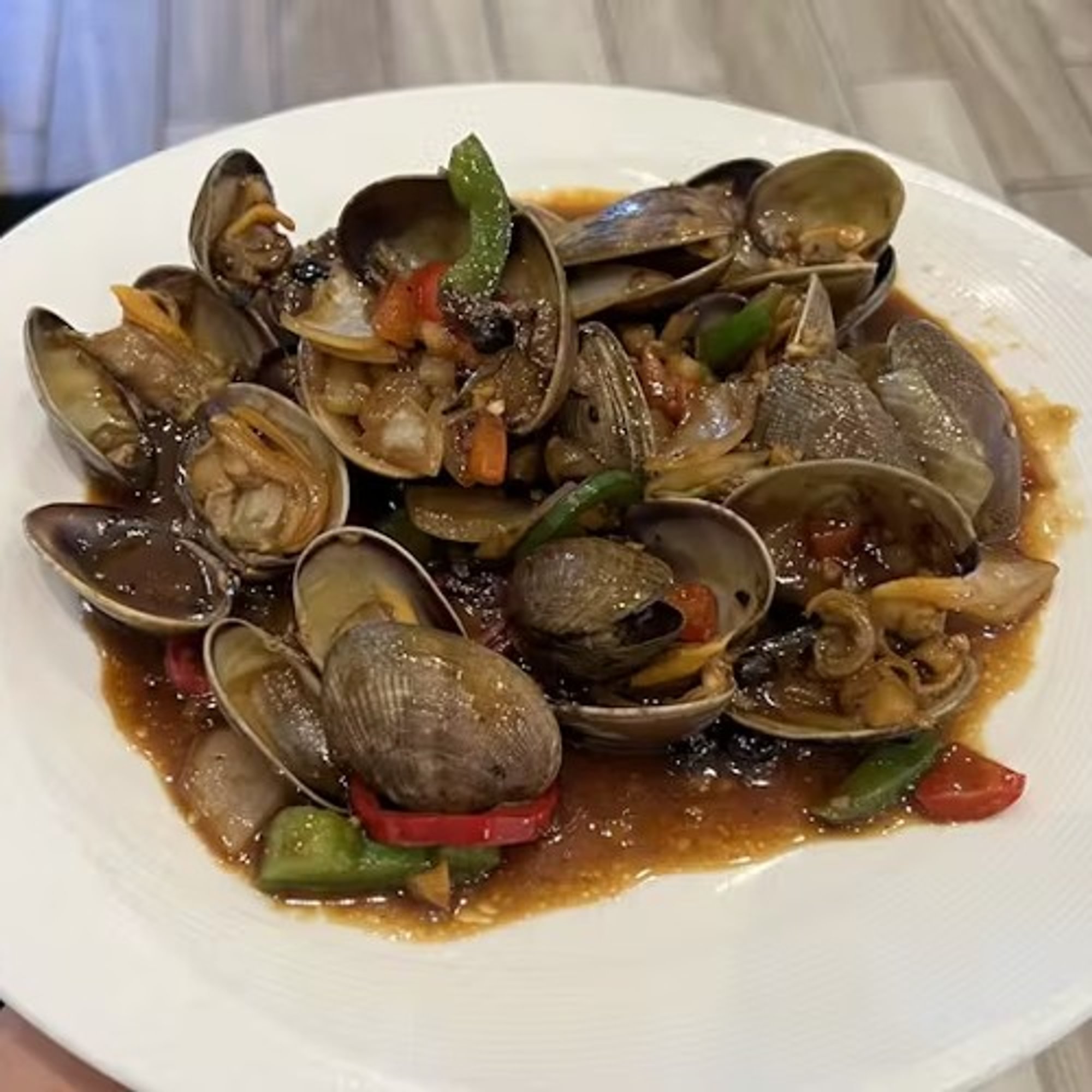 Stir-Fried Clams in Black Bean Sauce