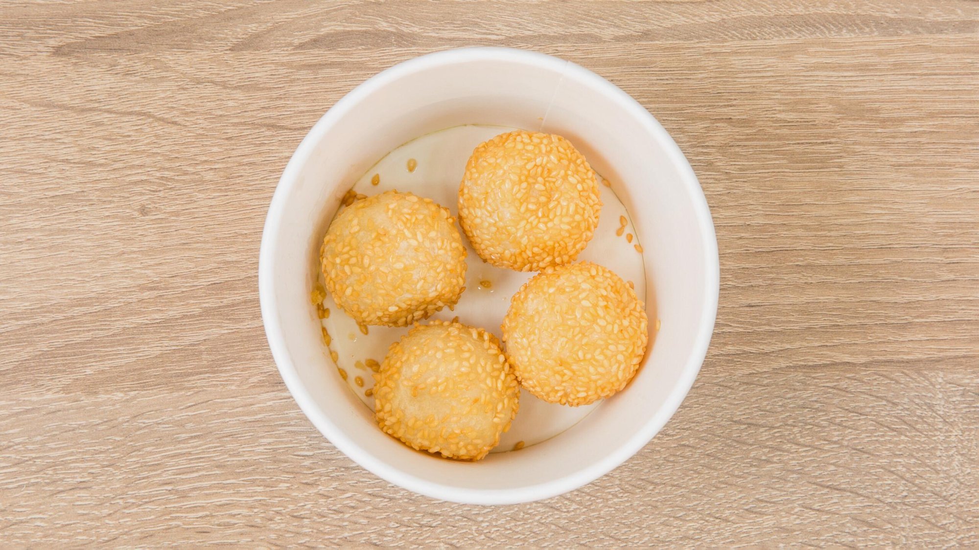 Sesame Ball (4 Pieces) 芝麻球