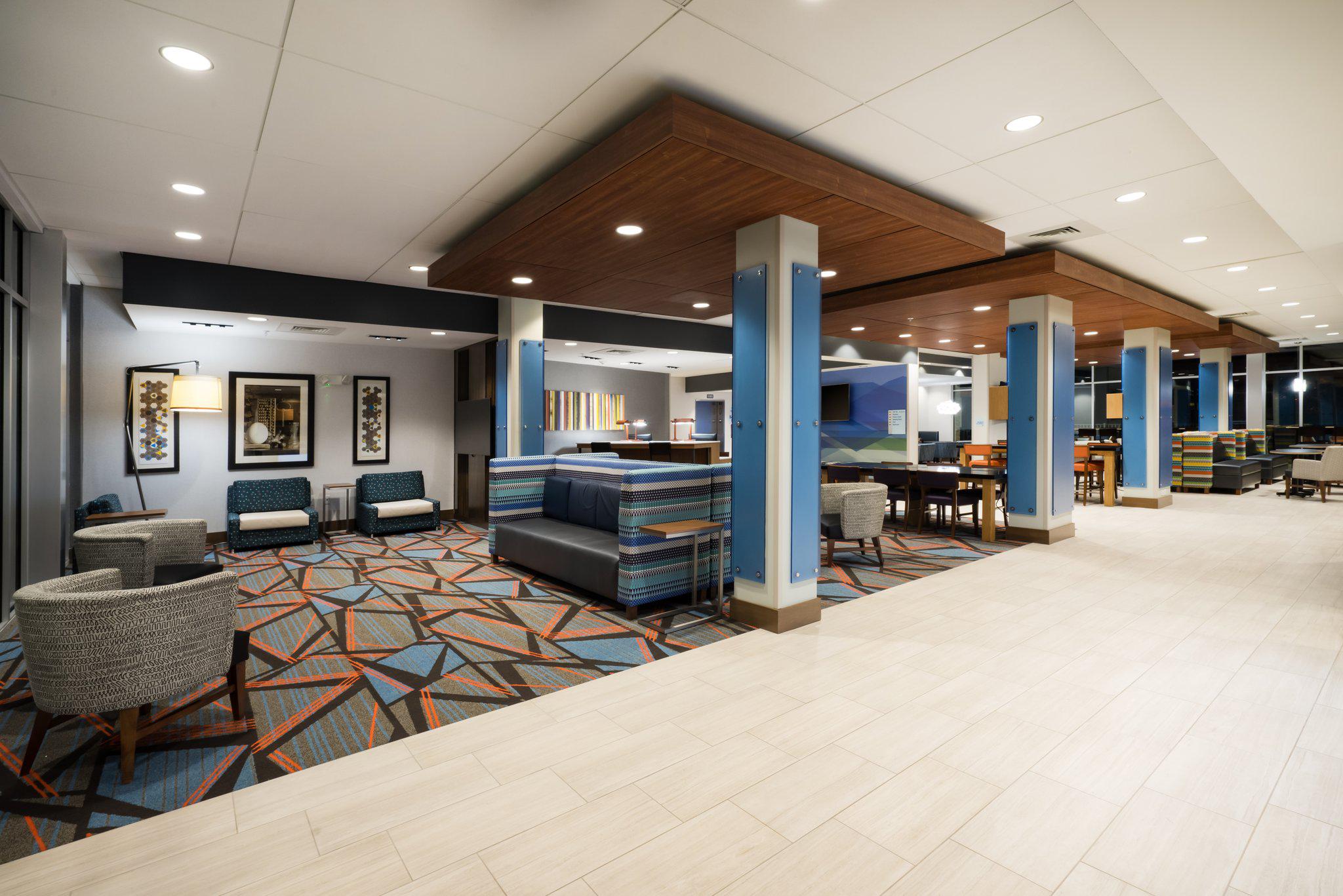 Holiday Inn Express & Suites Greenville SE - Simpsonville Photo