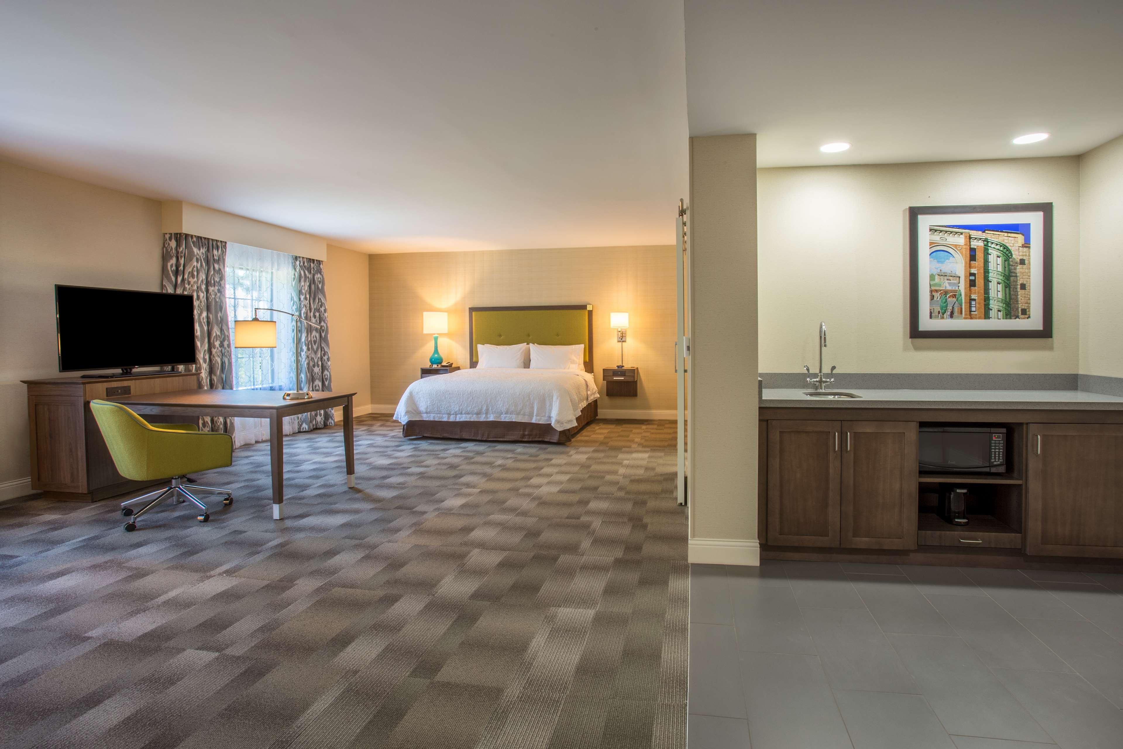 Guest room