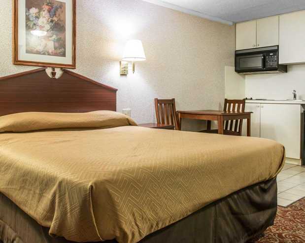 Images Rodeway Inn