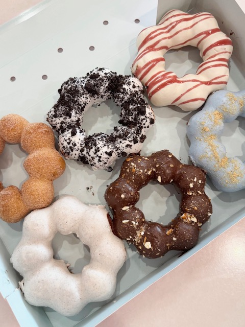 Box of 6 Mochi Donuts