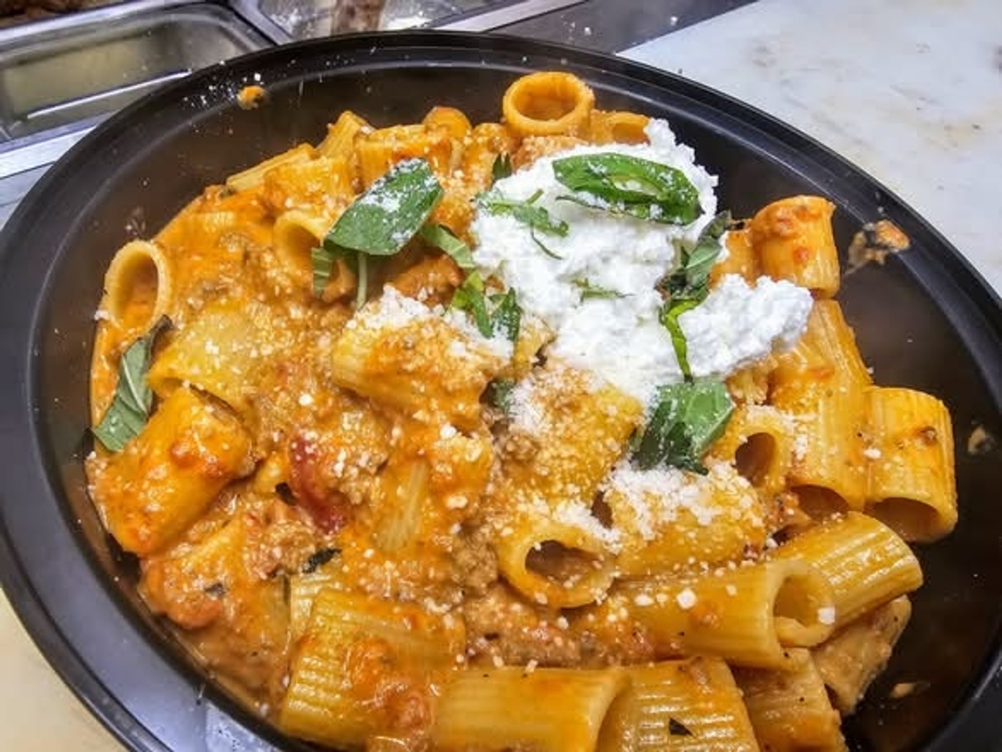 Rigatoni Bolognese (Lunch)