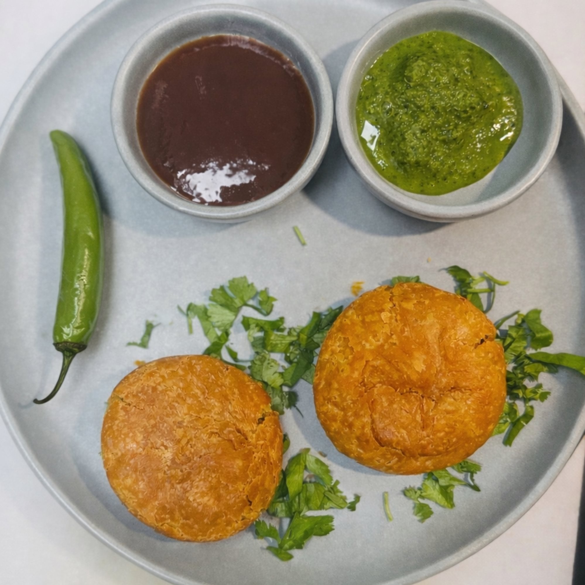 Rajasthani Pyaaz Kachori (2 pcs)