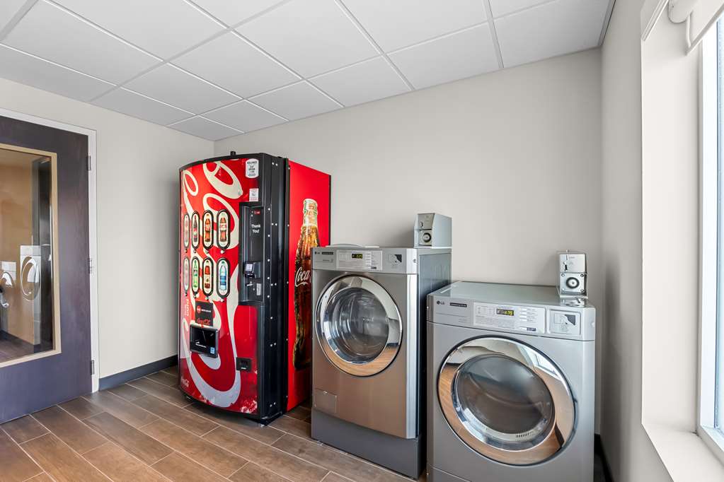 Best Western Plus Bolivar Hotel & Suites Image