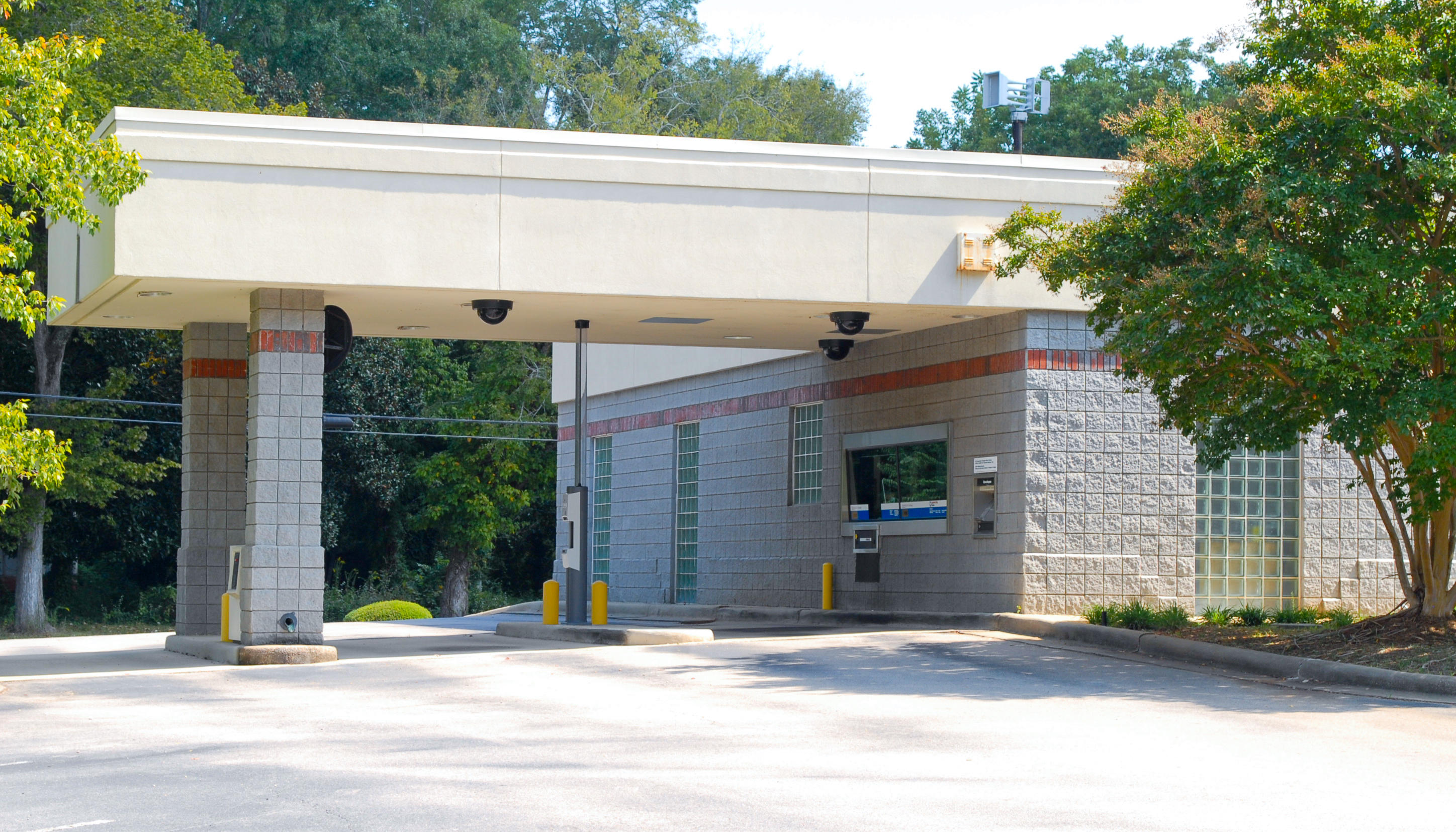 Capital City Bank Drive-In Photo