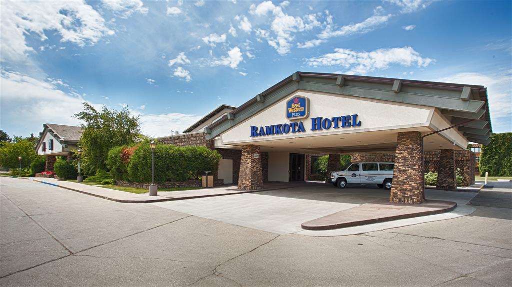 Ramkota Hotel & Conference Center Image