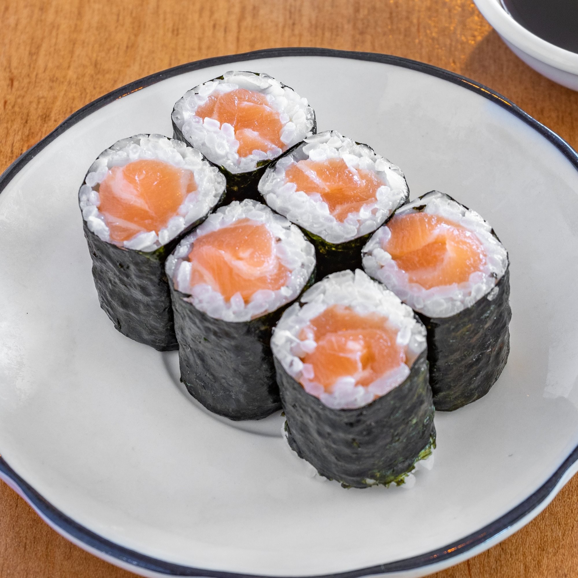 Salmon (6 Pcs)