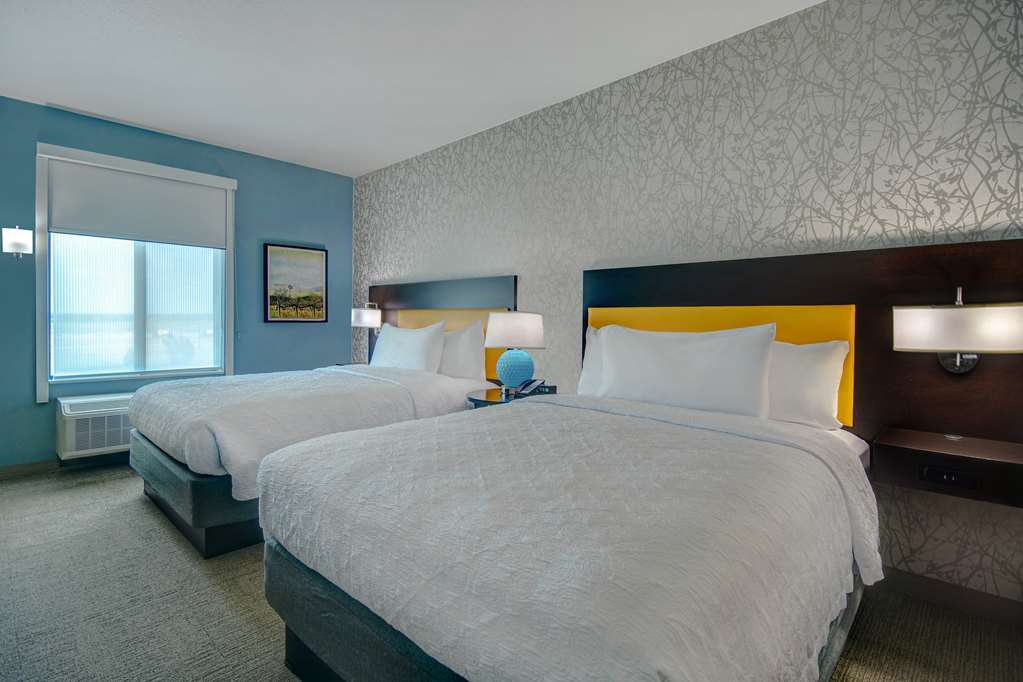 Home2 Suites by Hilton Burleson Image