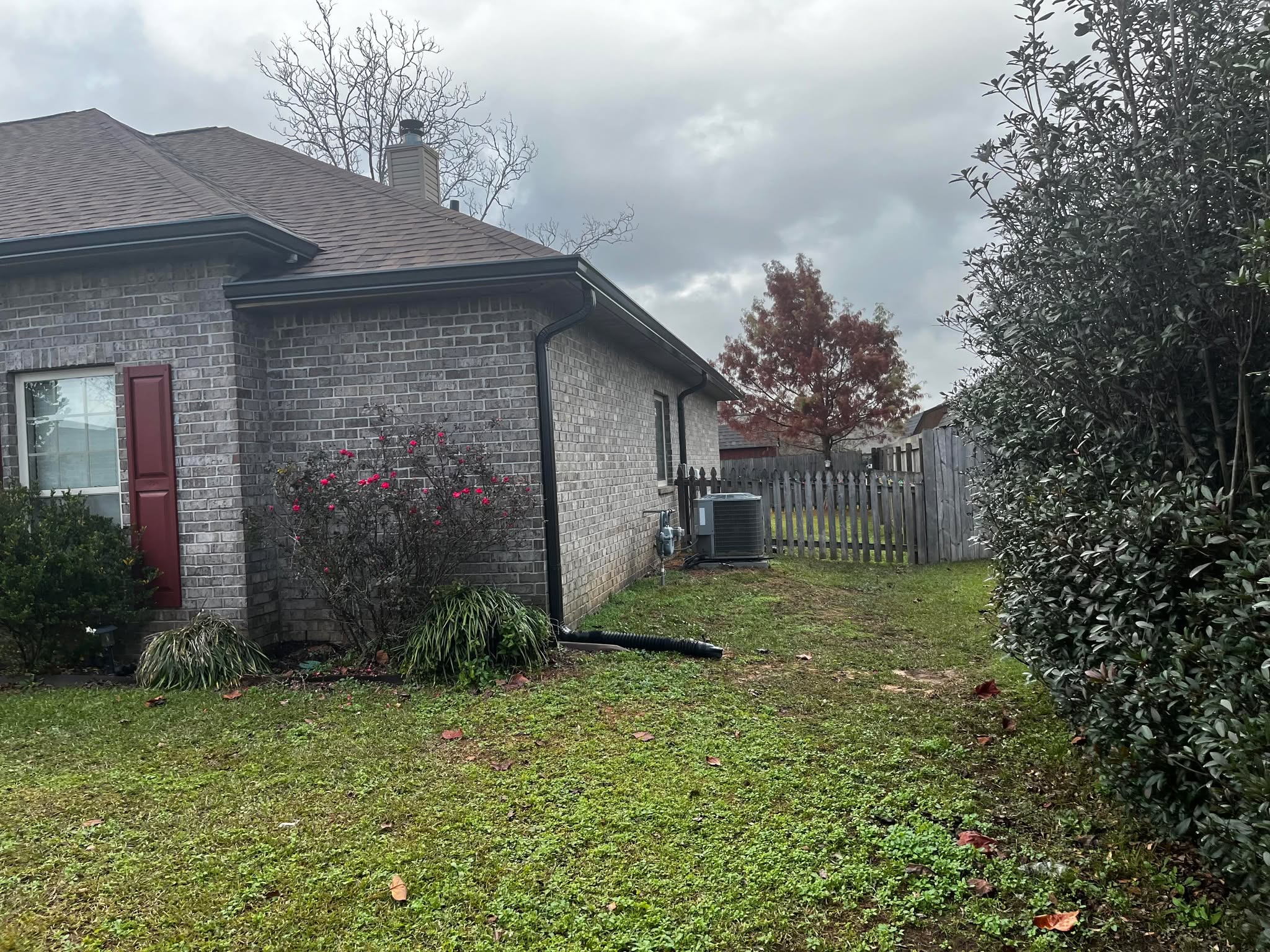 Southern Gutters LLC Image