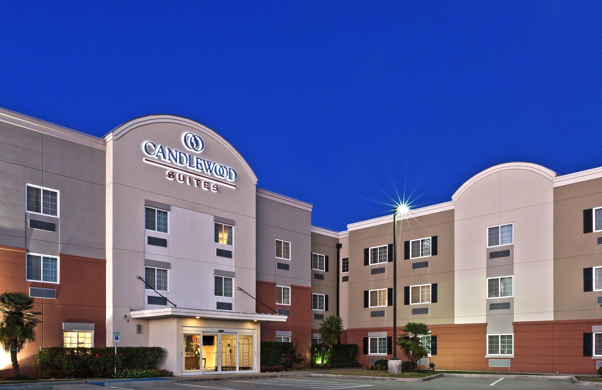 Candlewood Suites Pearland Photo