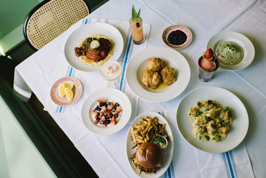 Hilton Greenville Image