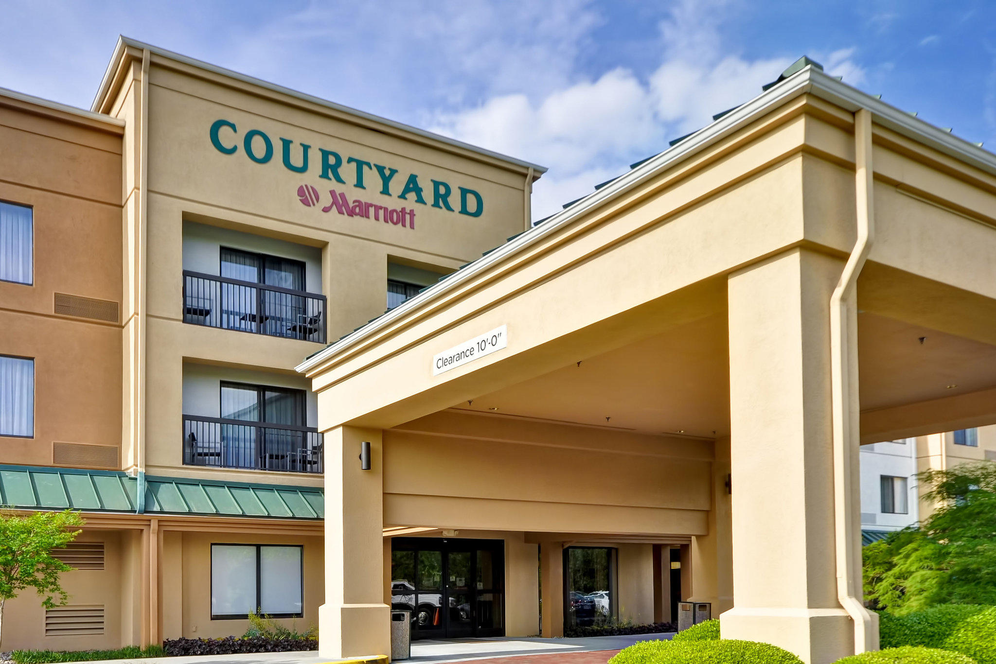 Courtyard by Marriott Dalton Photo