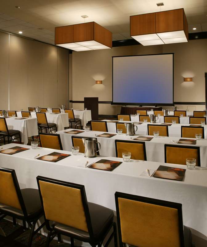 DoubleTree by Hilton Hotel Columbus - Worthington Photo