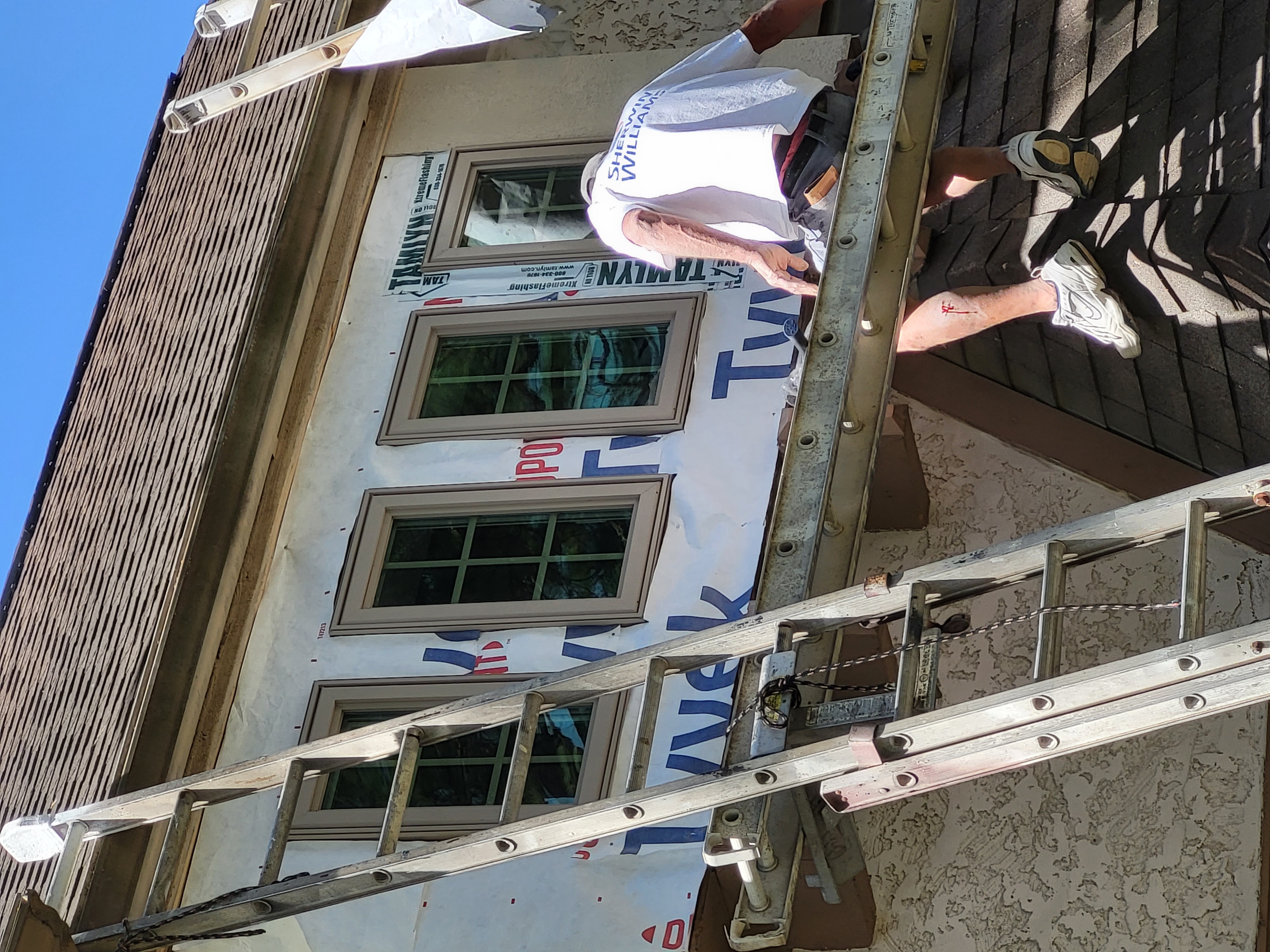 Texas Contracting & Installation Image