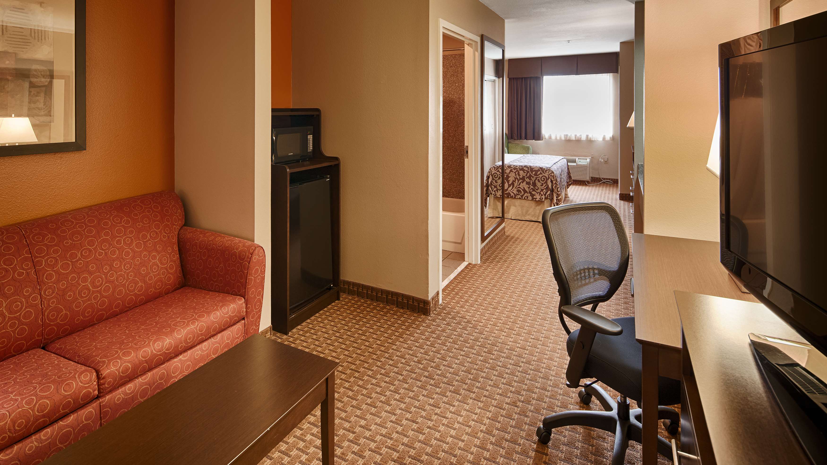 Best Western Inn & Suites Photo